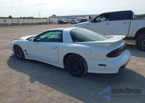 2002 Pontiac Firebird Trans Am из США, поврежденный, VIN 2G2FV22G022168163